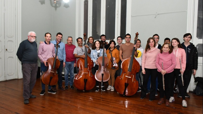 SE ENTREGARON NUEVOS INSTRUMENTOS PARA LA ORQUESTA MUNICIPAL