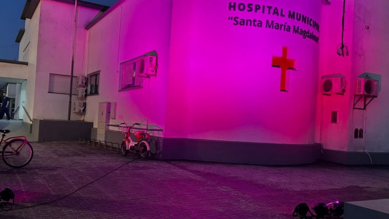 El Hospital 'Santa María Magdalena' se sumó a la lucha contra el cáncer de mama con charlas y actividades artísticas