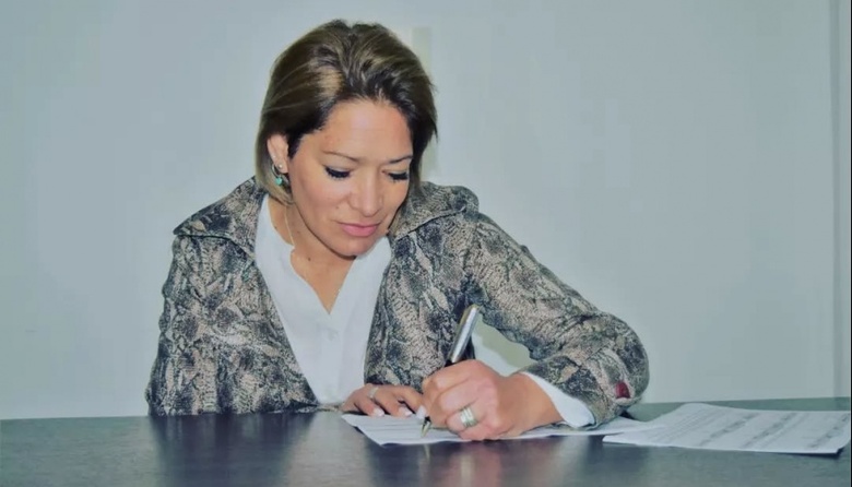 Jimena Cifuentes asume como concejal y reconfigura el mapa político en el HCD