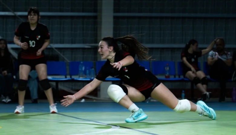 Jornada local para el vóley de la Escuela Municipal: triunfos y buen nivel ante Universal “B”