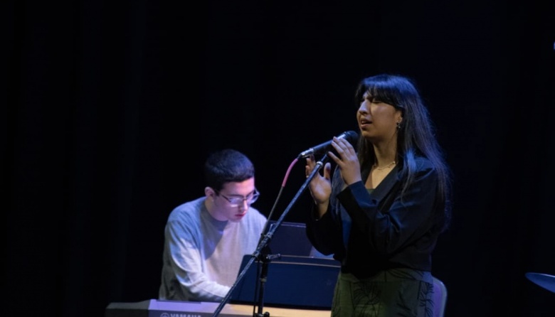 Homenaje a María “Pocha” Mercedes Pons en una noche llena de música y emoción