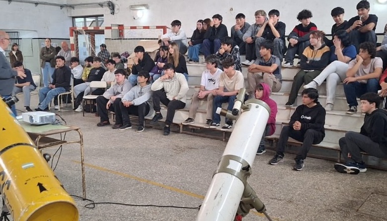 La Escuela Técnica lanza un taller de astronomía para estudiantes del ciclo superior