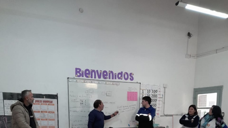 Charla sobre seguridad vial en la Escuela Primaria Nº5 de Empalme