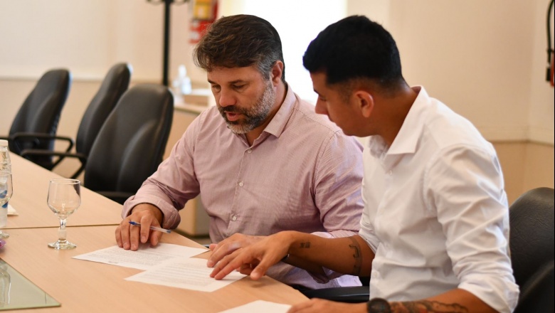 Hourcade firma la incorporación de Magdalena al Programa PUENTES