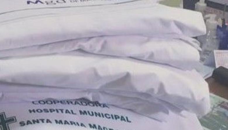 La Cooperadora del Hospital realizó una nueva entrega de sábanas a la institución