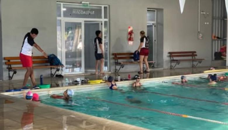 La Escuela Municipal de Deportes abre la inscripción para natación desde el 18 de febrero