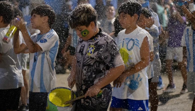 Cerró la Colonia de Vacaciones 2026 con más de 700 participantes y un campamento final en la costa