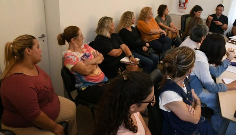 Magdalena avanzó en una mesa de trabajo sobre tenencia responsable de mascotas