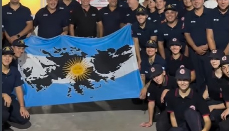 Colocaron una placa en homenaje a Malvinas en el cuartel de Bomberos