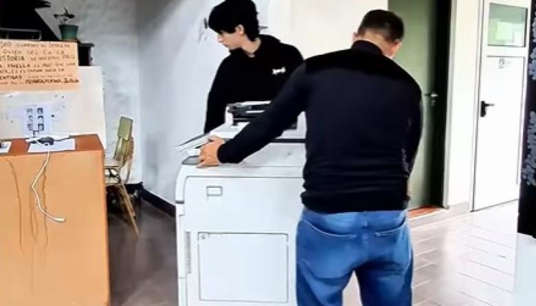 El Municipio entregó una fotocopiadora al Instituto Superior N° 58 y refuerza el acompañamiento a estudiantes