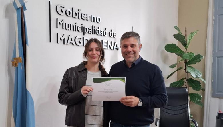 Magdalena reconoció a Serena Ghilini por su trayectoria en el diseño de indumentaria