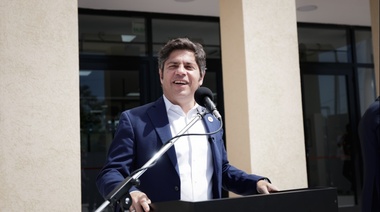 Axel Kicillof inauguró la Casa de la Provincia en Magdalena junto al intendente Hourcade