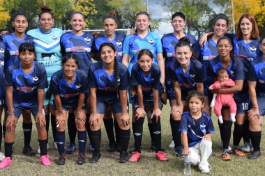 Racing sigue firme en la cima, Atalaya goleó en casa y Verónica sumó otra victoria. Las pibas marcan el ritmo de un torneo que emociona y también interpela.
