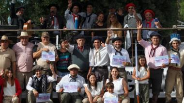 La Agrupación Tradicionalista Gauchos de Magdalena celebró sus 44 años con un encuentro bien campero