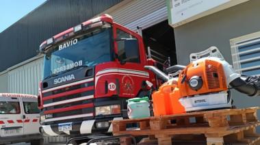 Bomberos de Bavio incorporaron nuevo equipamiento con el apoyo de un comercio local