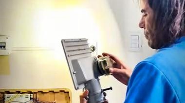 Magdalena puso en marcha su propia fábrica municipal de luminarias