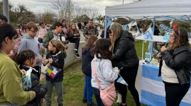 Bavio vivió una nueva jornada de intercambio de figuritas en la previa de Argentina